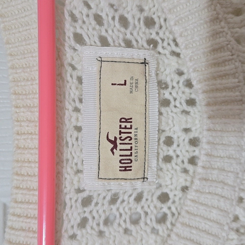 Hollister Sweater - Picture 3 of 4